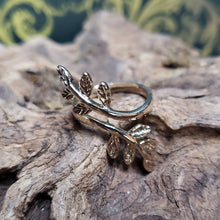 Load image into Gallery viewer, Golden Leaf Adjustable Ring
